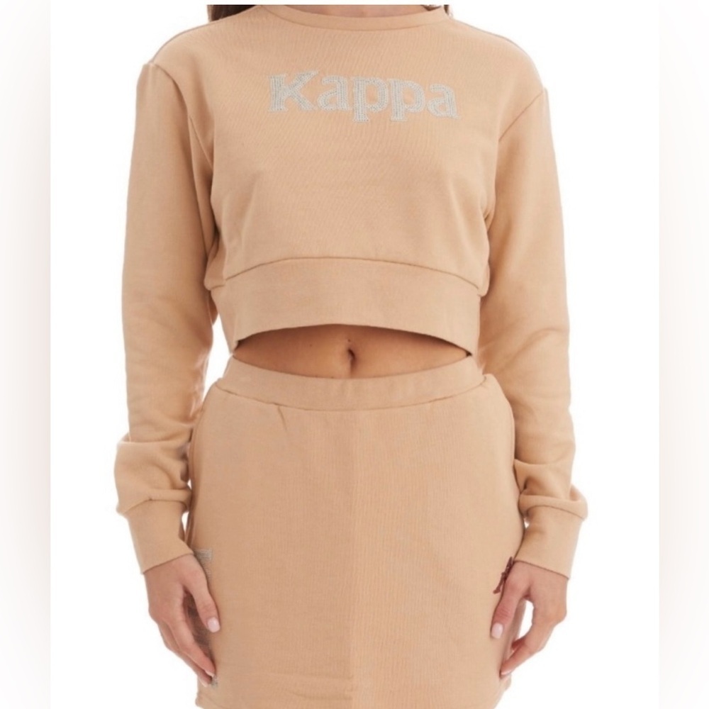 Kappa Crop sweatshirt, Beige Apparel with Red Logo Size Medium